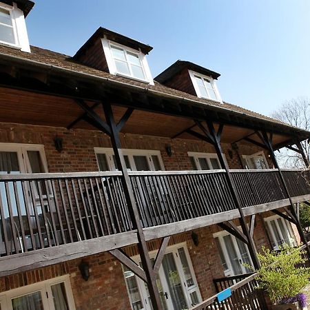 Newbury Manor Guest House Exterior foto