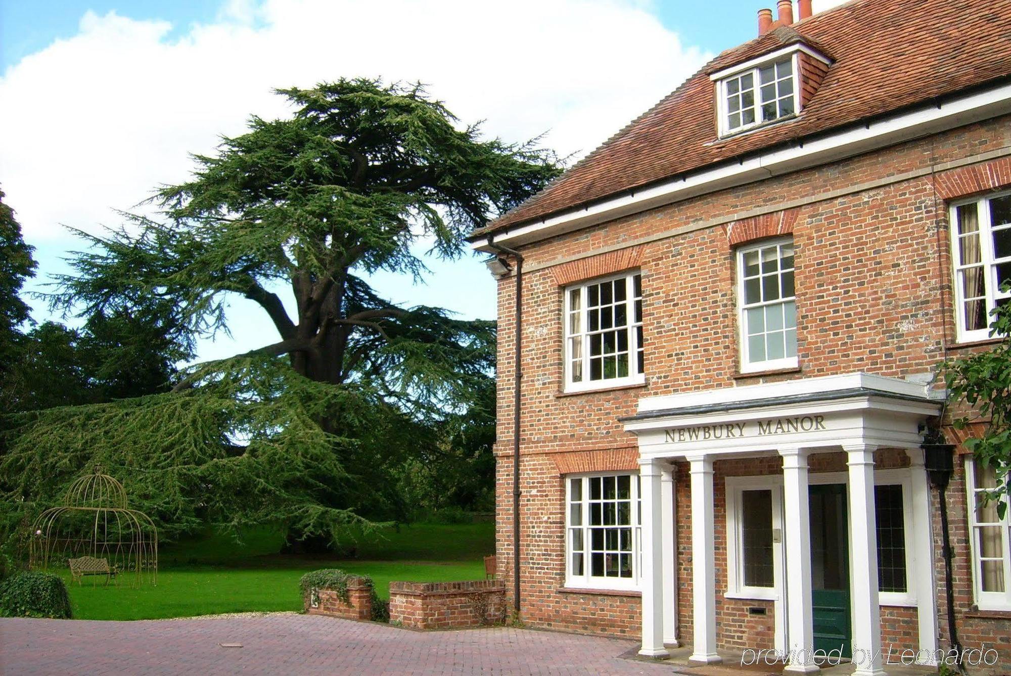 Newbury Manor Guest House Exterior foto
